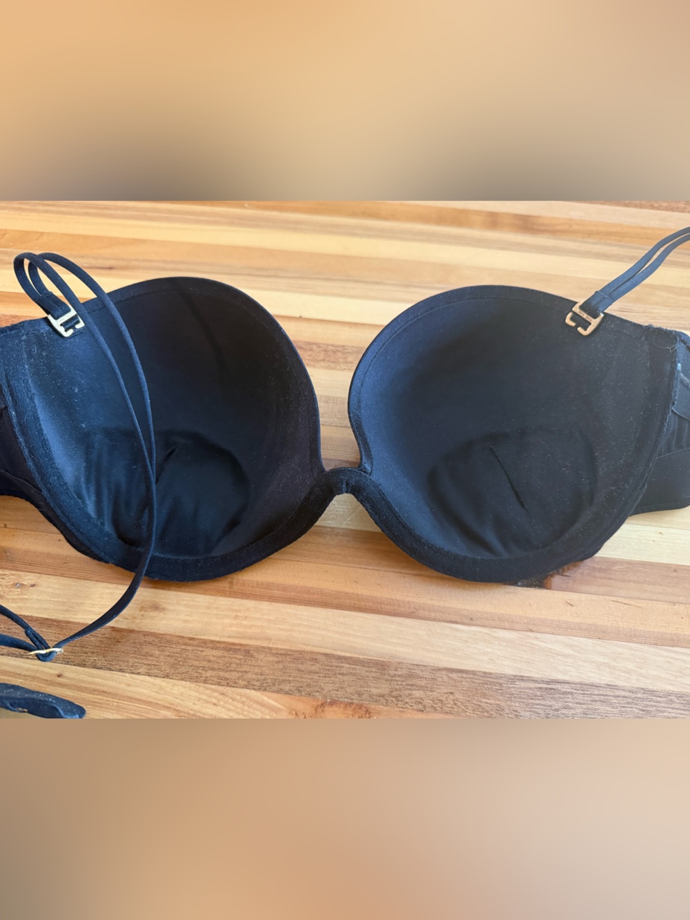 Victoria's Secret Black Padded Push Up Underwire Bra 38B - Picture 3 of 4